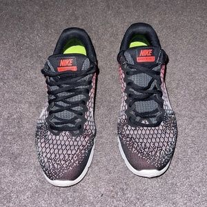 Nike Air Max Sequent 2 Sneakers
